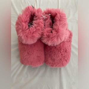 Cat & Jack girls toddler Dallas Fur Slippers Pink size M(7/8) NWT